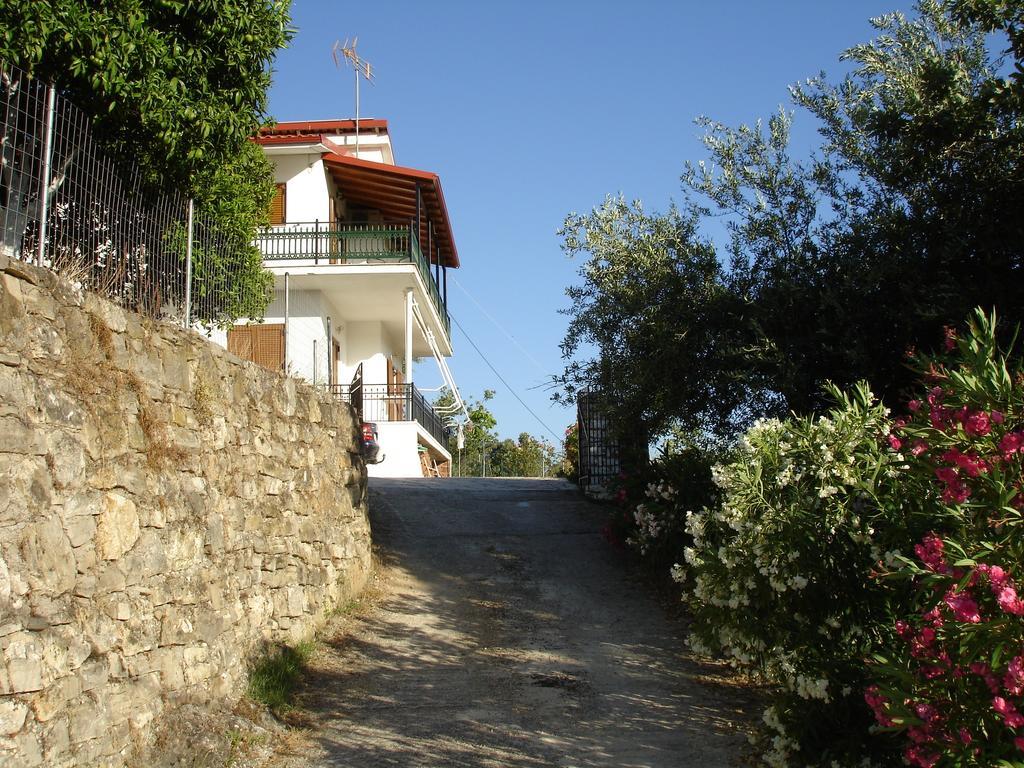 Paschos Rooms Sívota Exterior foto